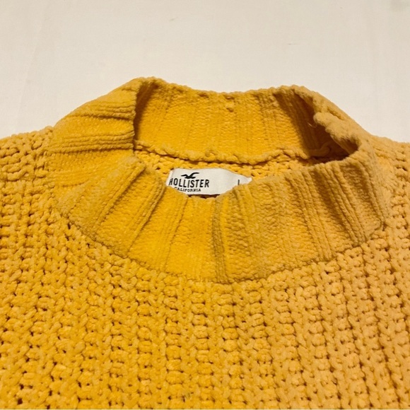 Hollister Chunky Cropped Yellow Sweater Womens Size Large - Picture 5 of 16